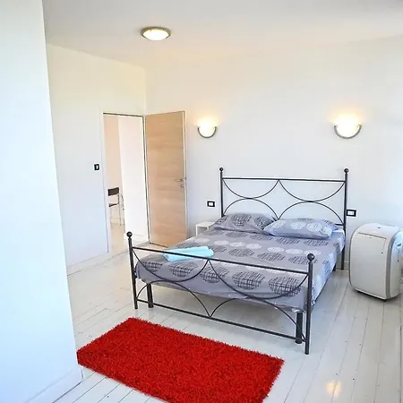 Mit Privatpool Fuer 12 Personen Ca 250 Qm In Rovinj-cocaletto, Istrien Istrische Riviera Σπίτι διακοπών *